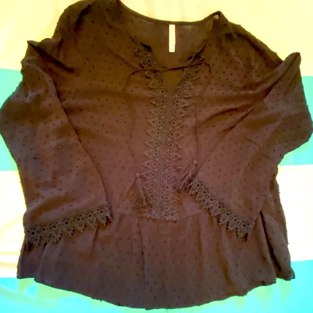 Xhilaration Women’s Blouse Sheer Black Dot Accent Peplum Size Large